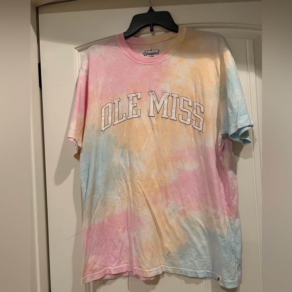 Unwind by League Women's Short Sleeve SEC Ole Miss Tie Dye Shirt size Large